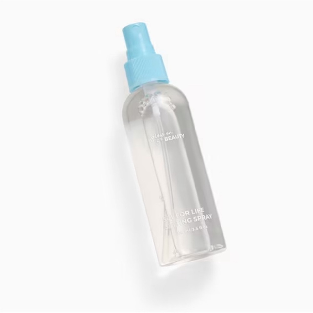 GLOW ON 5TH Set For Life Setting Spray NWT